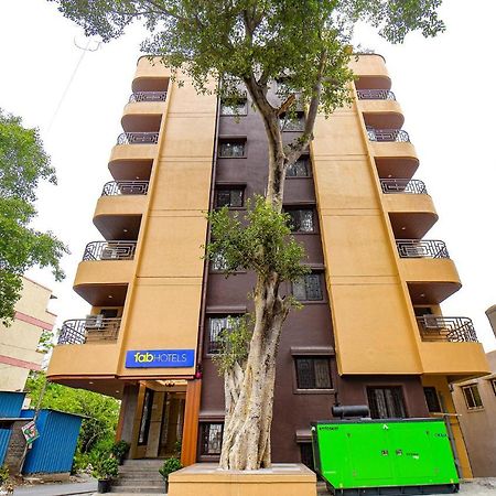 Fabhotel Gaurav Galaxy Pune Eksteriør billede