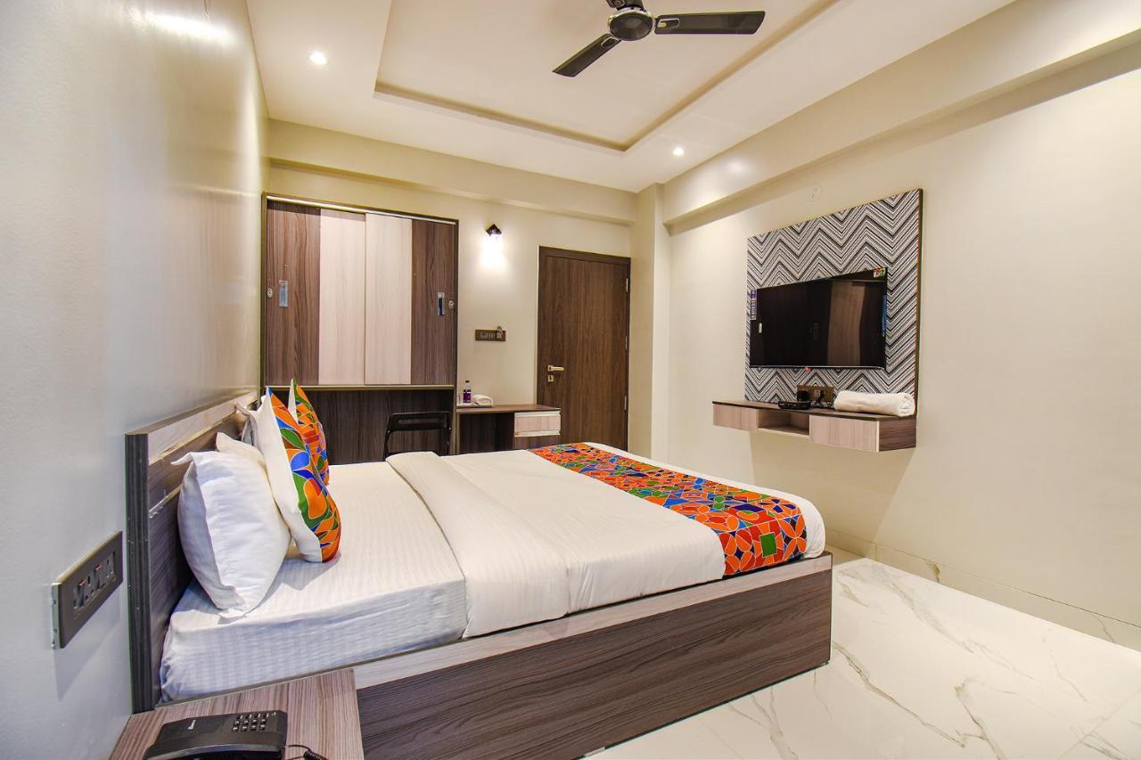 Fabhotel Gaurav Galaxy Pune Eksteriør billede
