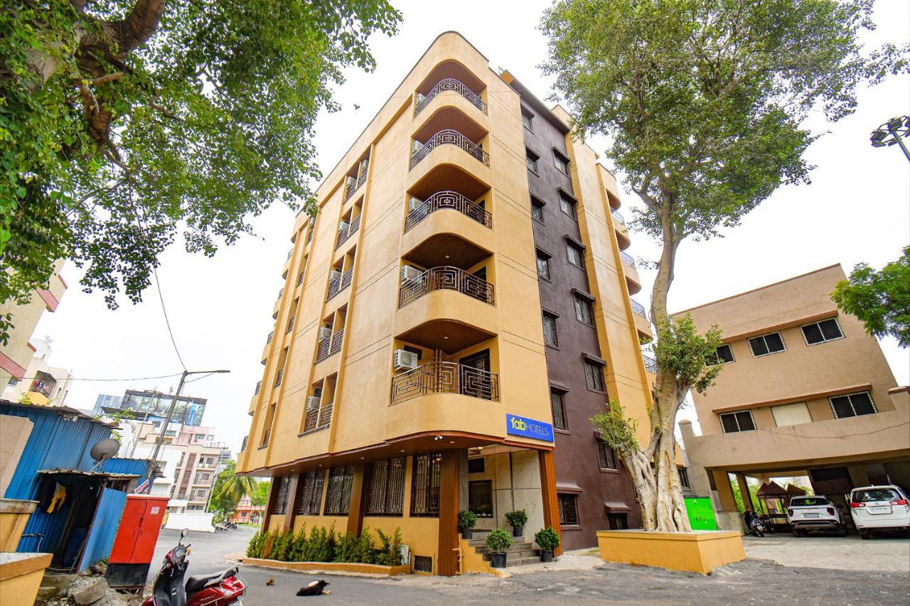 Fabhotel Gaurav Galaxy Pune Eksteriør billede